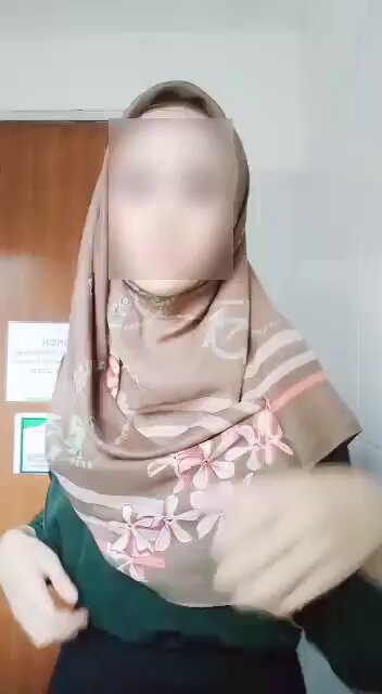 kayak alim, tapi jago ngentot
