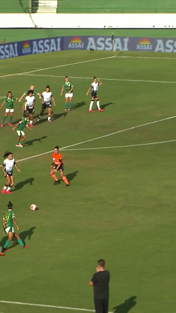 YAYA!A camisa 8 faz de cabeça para recolocar o Timão na partida!#PaulistãoFemininoSicredi #DerbyFinal