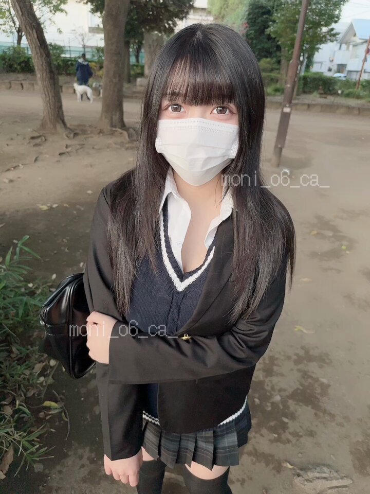 受験生のふわとろIカップに挟まれたい人？🙋 https://t.co/IGKtC5ofTg