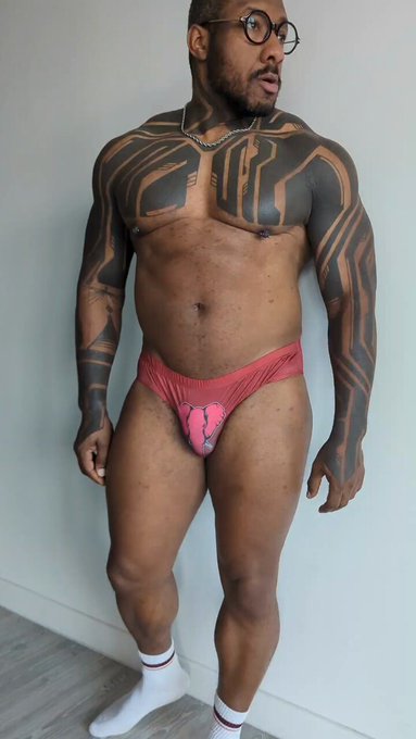 Show me your big elephant 

@SHOPjjmalibu 
USE CODE MASSIVE15

?https://t.co/dOqti6n0JJ https://t.co