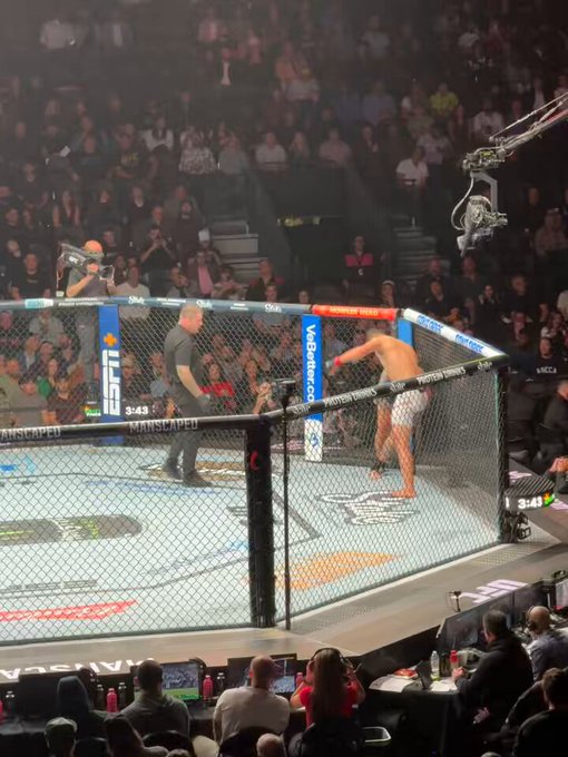 @ufc LETS FUCKING GOOOOOO https://t.co/hoW1uCQH43
