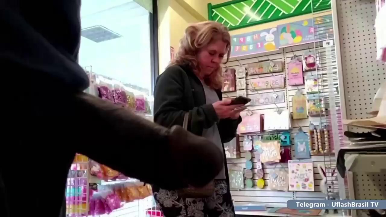 DickFlashTV on X: Flashing BBC to this hot granny while talking to her 🤤  she wants my BBC so bad, check my b...io for full video 💦 bbcflash  dickflash publicflash bbcflashtv publicdick 