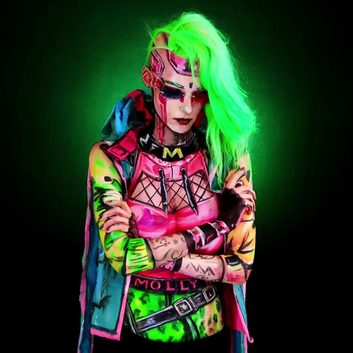 That feeling when you see Spider-Man trending again, but you say, “Not today Internet, not today.”(Here’s my Miracle Molly from Batman #bodypaint I painted on myself) https://t.co/oUTmCyo4ct