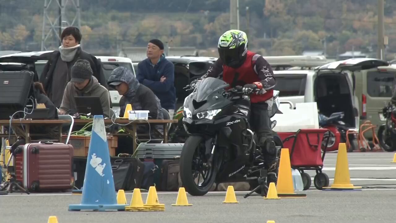 各種値下げしました@りく❗ ZX-25R/SE・KRT【2021～現行】を売る｜最新の買取相場と査定価格