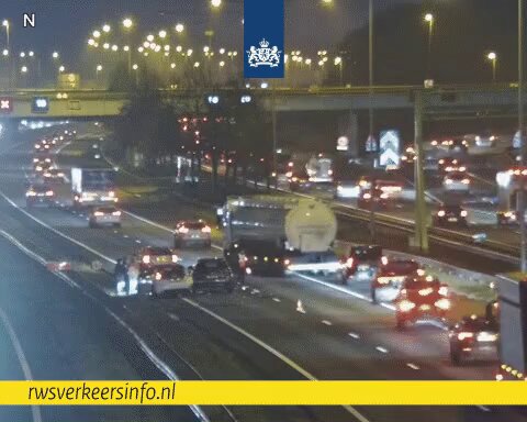 Verkeershinder op A2 bij knooppunt Empel door ongeval