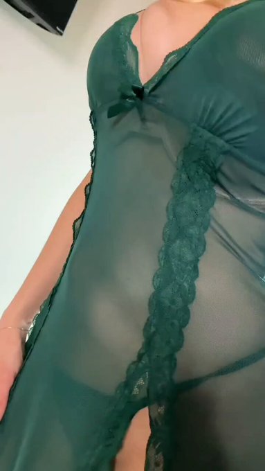 I show up in this, what are we doing? https://t.co/isGMCxtoXV
