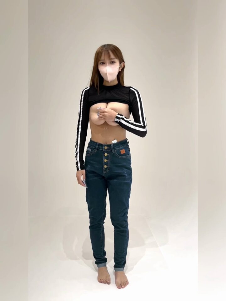 ←タップでフルヌードVer.🎥が見れるらしい… https://t.co/1k0MzvxBIN