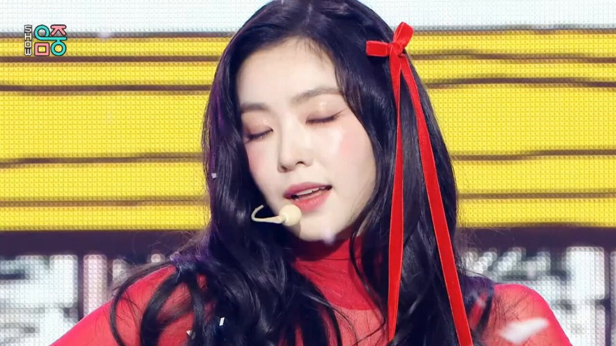 ♡ El%E9onore REVEL