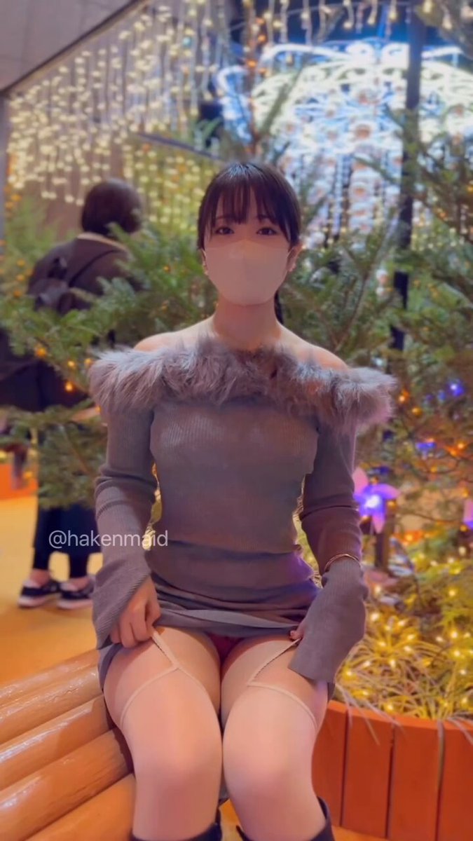 どこ見てるのー？ https://t.co/UkYYeW0oJq
