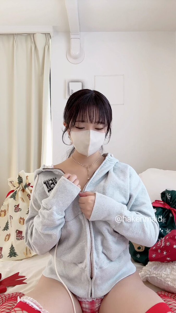 いつもスズの応援ありがとうだよ🫶クリスマスだしってことで“全員” にエ◯画像プレゼントします🎁さすがにやりすぎ？でももう捨てるもの何もないので、発表することにしました😇✌️フォロー🙋‍♀️いいね🤍リツイート♻️してもらえたら、無料ダウンロード用のクーポン届くよ❣️ https://t.co/LDMzF71atH