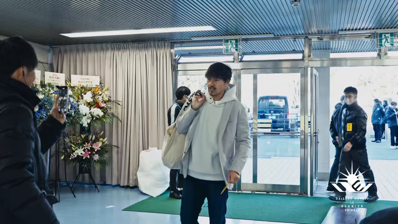 松井大輔　三浦知良直筆サイン入りメモリアルブック 松井大輔 三浦知良直筆サイン入りメモリアルブック 12月15日発売