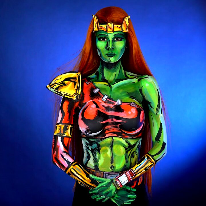 Holiday greetings to all. Wishing you health, happiness, and peace.(Here’s my Savage She Hulk #bodypaint I painted on myself) https://t.co/YW5QooefrJ