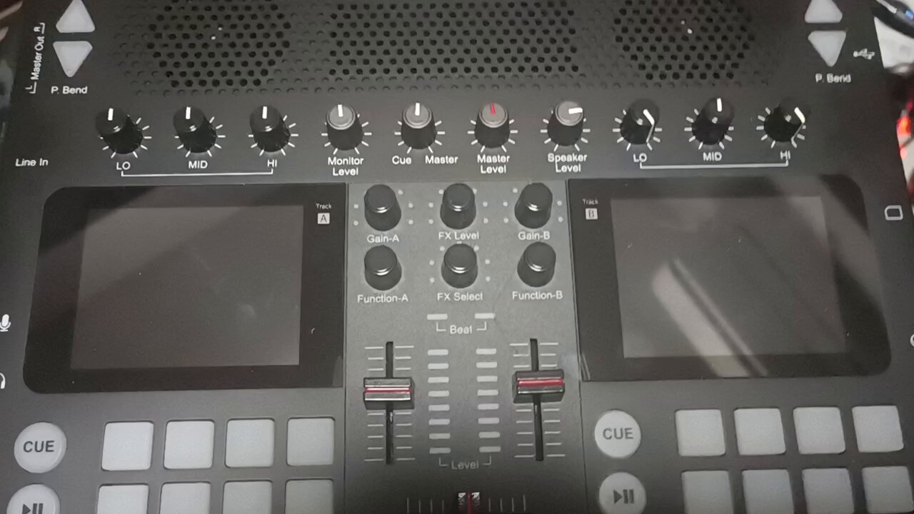 MONSTER GODJ-C ポータブル DJシステム 黒（@real_bios's video