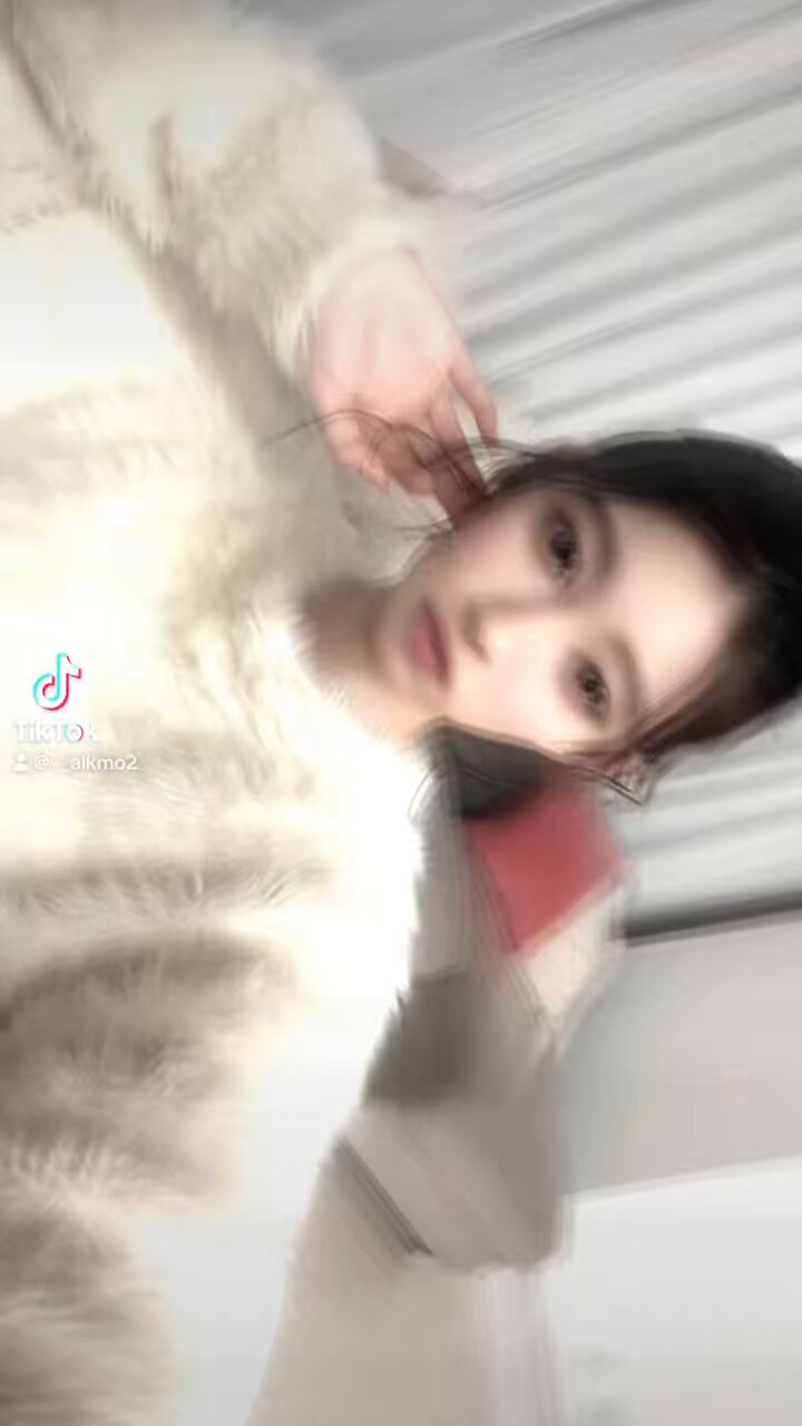 西川茜 