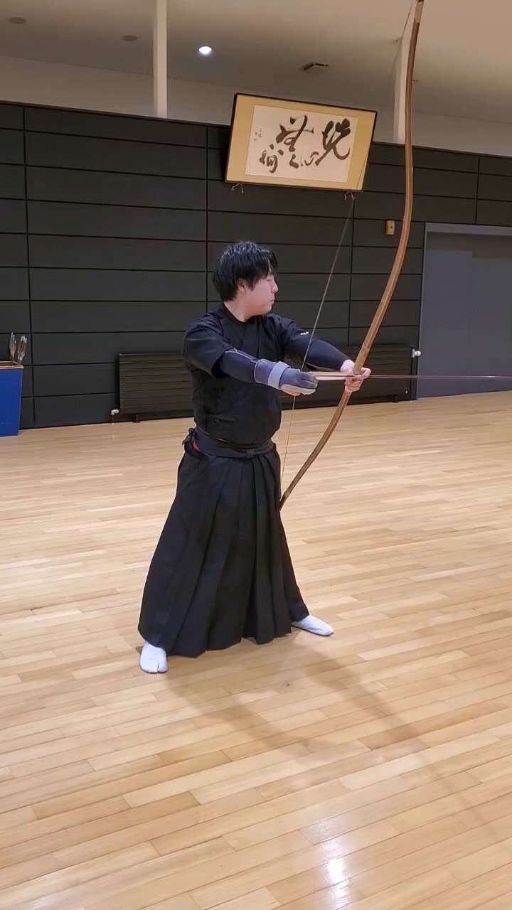 弓道　弓　竹弓　胡弓流鏑馬　アーチェリー　矢　古美術　薩州鎌田作　引き取り限定 弓道 弓 竹弓 胡弓流鏑馬 アーチェリー 矢 古美術 薩州鎌田作