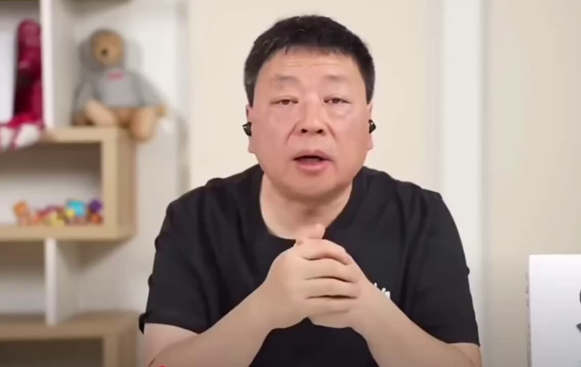 王菊说反共不对那么问题来了：
不反共反专制，是谁在搞专制？
不反共反独裁，是谁在搞独裁？
反信息控制，是谁在控制信息？
反言论压制，是谁在压制言论？
如果还有人看不清这个舔共的大外宣，那我只能说是你真眼瞎！ 