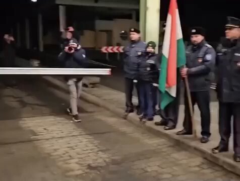 This dog became the first to cross the Hungary/Romania border after Romania joins the Schengen visa free zone. 