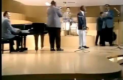 Beautiful song and iconic voice ... 