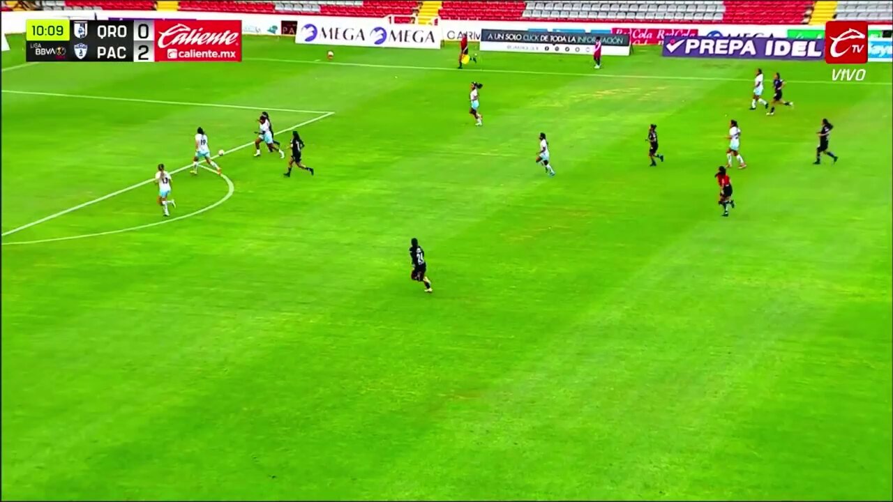 @GallosFemenil ¡Así fue el gol de Lía Morán para descontar a favor de @GallosFemenil! 🔥🐓#SomosDesafiantes ⚡️