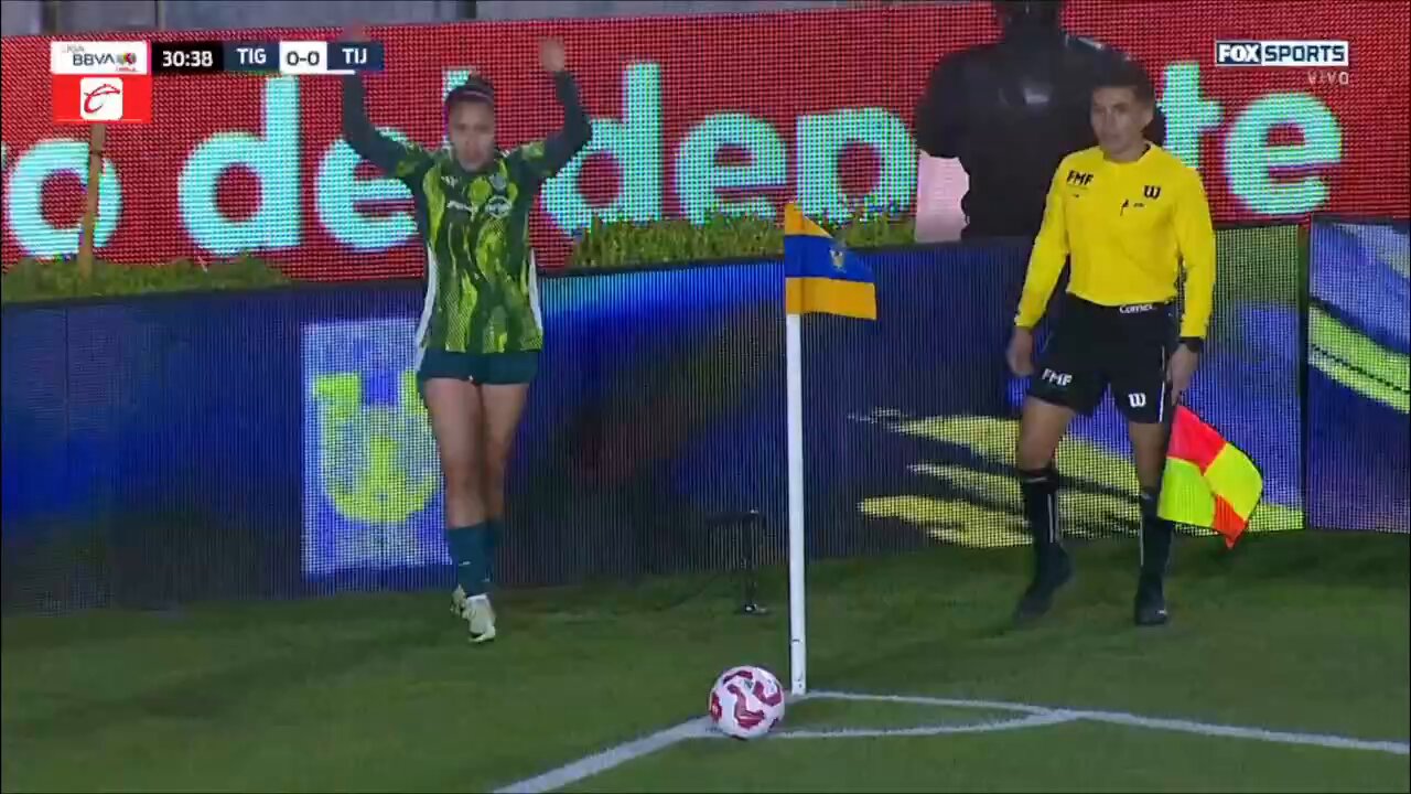 @GretaEspinozaC 🐯🔥Con esta anotación de la Dama de Hierro pone en ventaja a @TigresFemenil.#SomosDesafiantes ⚡️