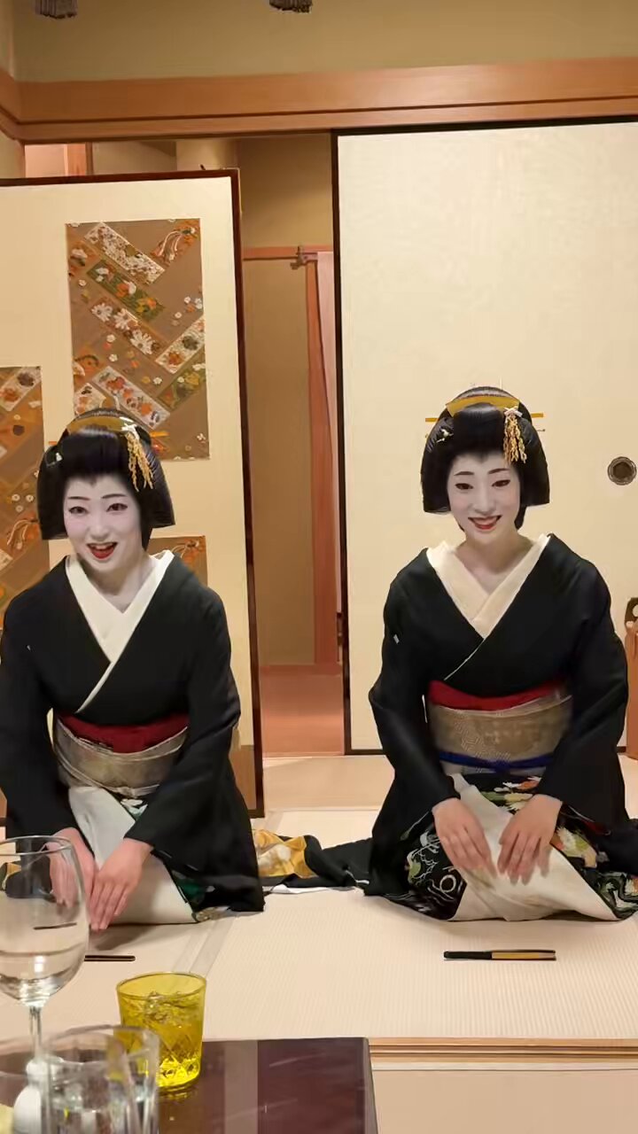 五花街芸舞妓撮影会 on X: 