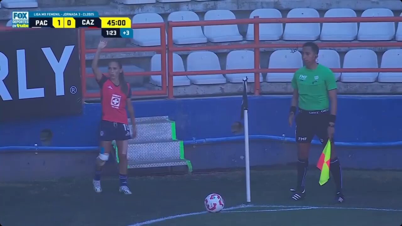 ¿Quién más? 👀@AerialChav y su gol con @AzulFemenil.  #SomosDesafiantes ⚡️