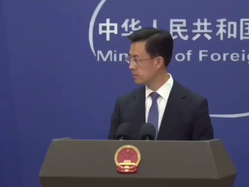 外交部记者会，美国记者提问：中国是否考虑向美国洛杉矶山火受灾民众提供援助？
  发言人郭嘉昆：“美国洛杉矶地区近日发生严重山火，我们对遇难人员表示哀悼，对伤者及伤亡人员家属表示慰问。” ​​​
 网友：他怎么又在已读乱回了？ 