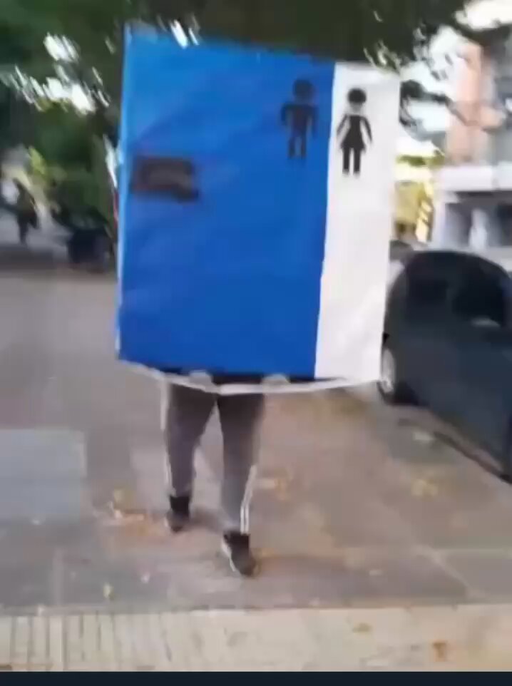 This is the best costume I’ve ever seen 