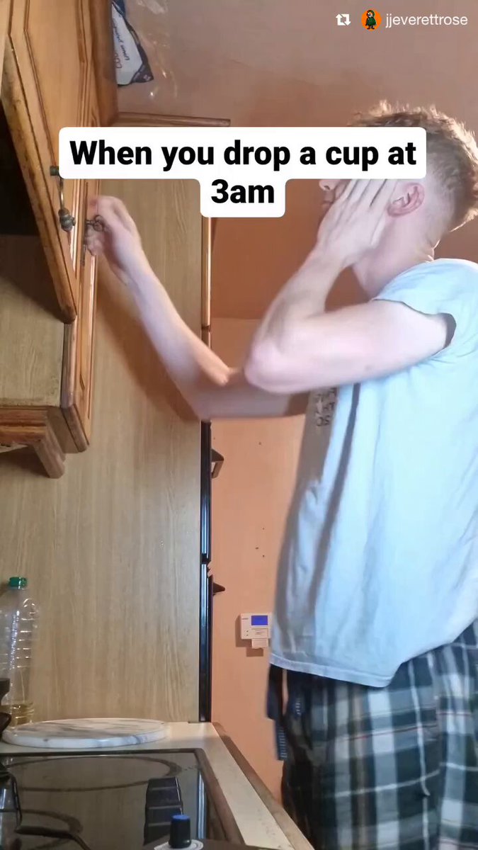 3am = 1000% volume 🔊 