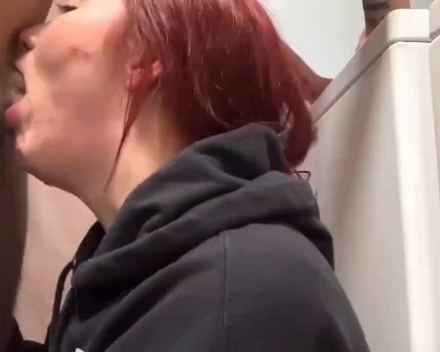 Red head Deepthroats