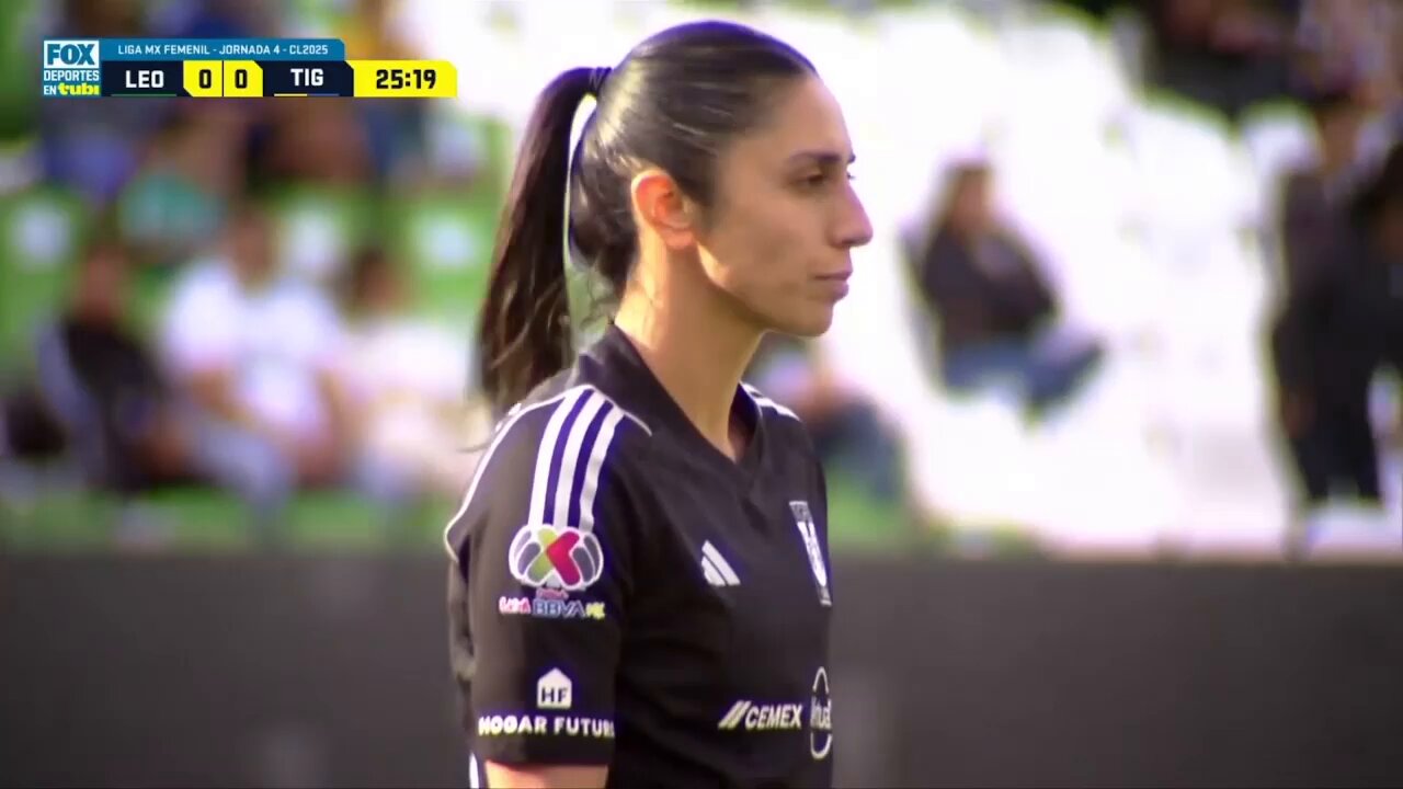 Ya les traigo el primer gol de @clubleonfemenil.#SomosDesafiantes ⚡️