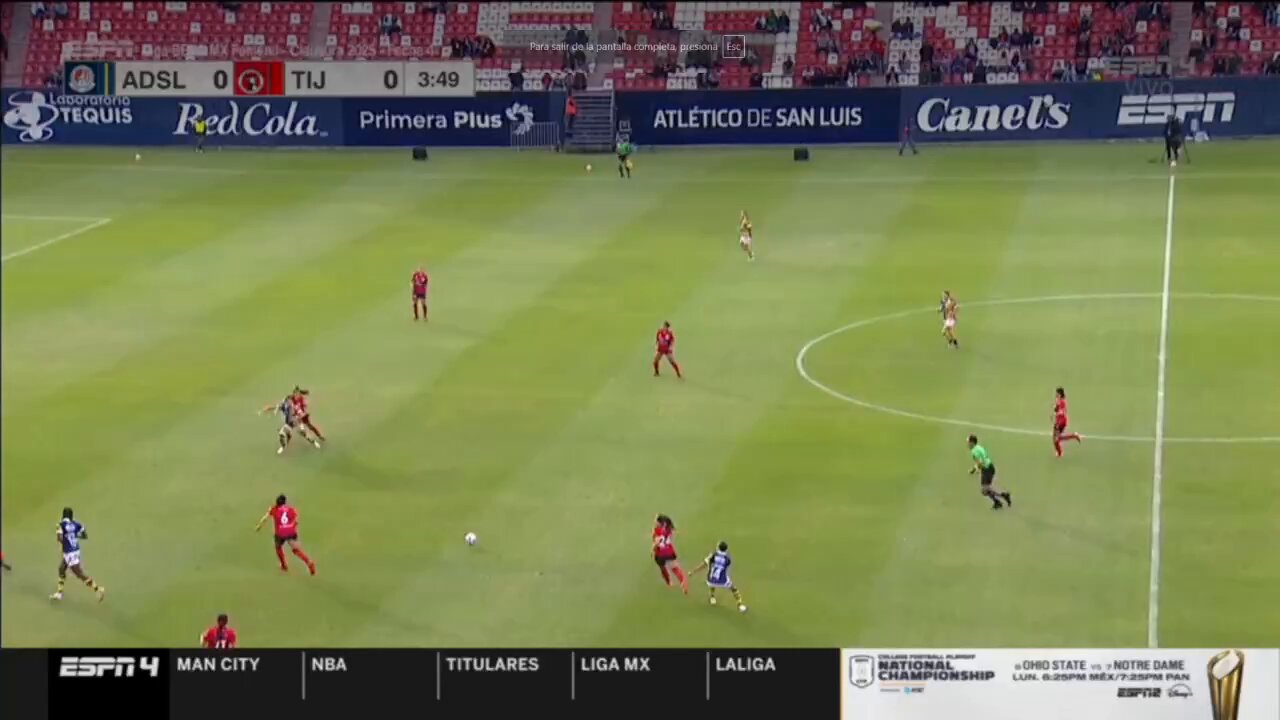 Uuuf, el gol de Luciana. 😮‍💨#SomosDesafiantes ⚡️