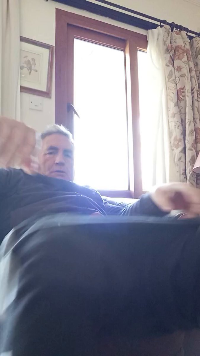 @DavidHa47776417s video Tweet