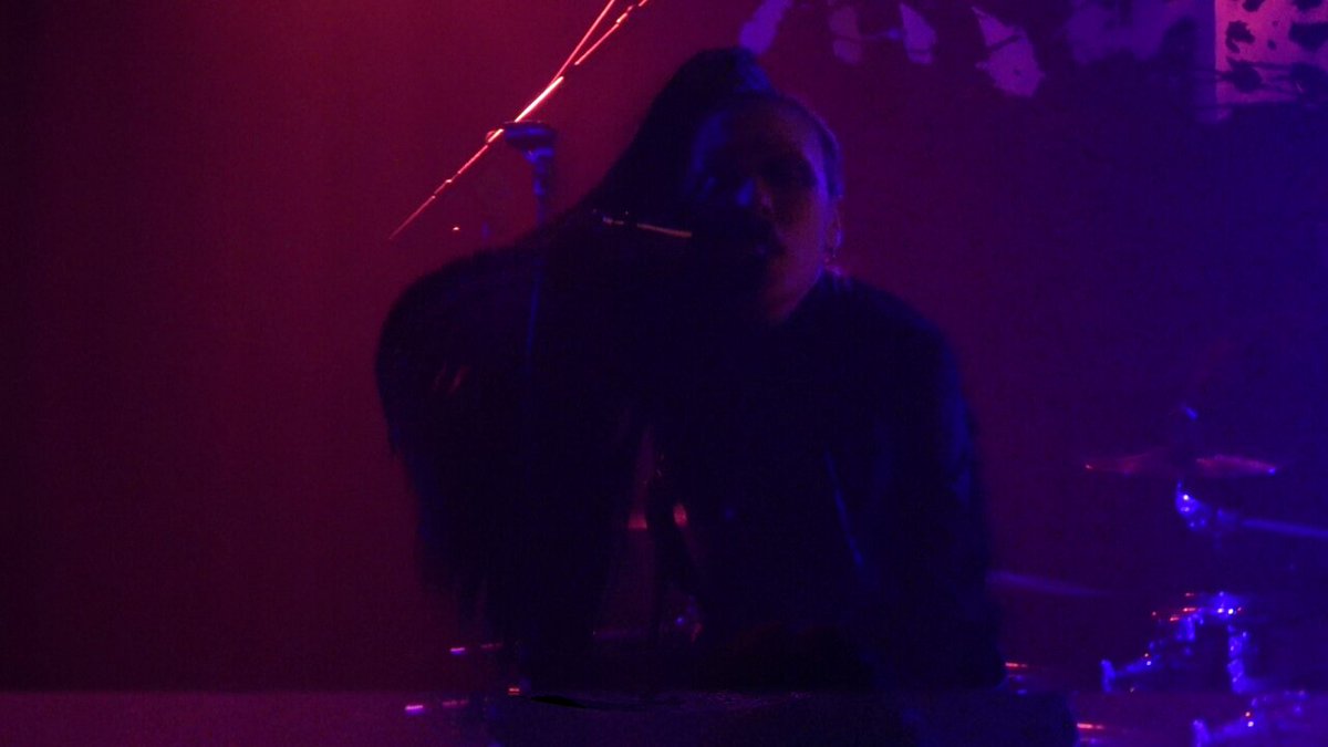 黒曜日公式アカウント on X