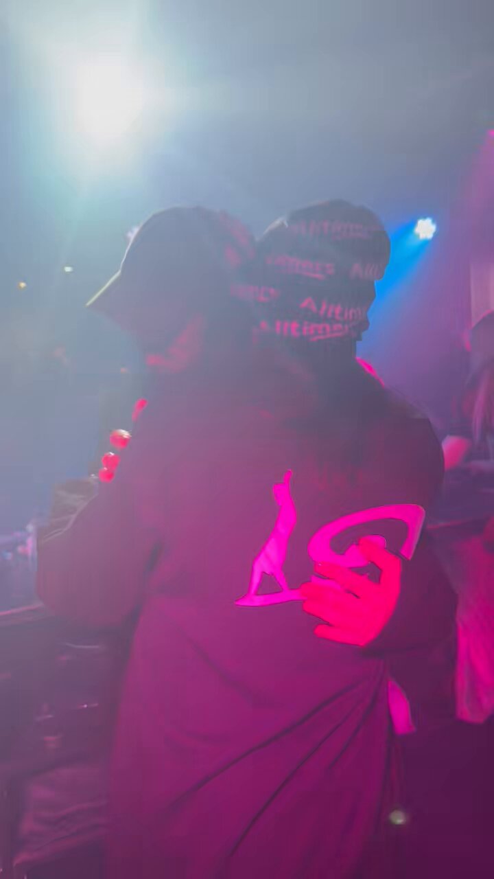 ピンクネオン東京 (@pinkneontokyo) / X