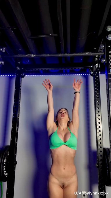 Watch me lift... your mood https://t.co/ZBNsJ9X2tw