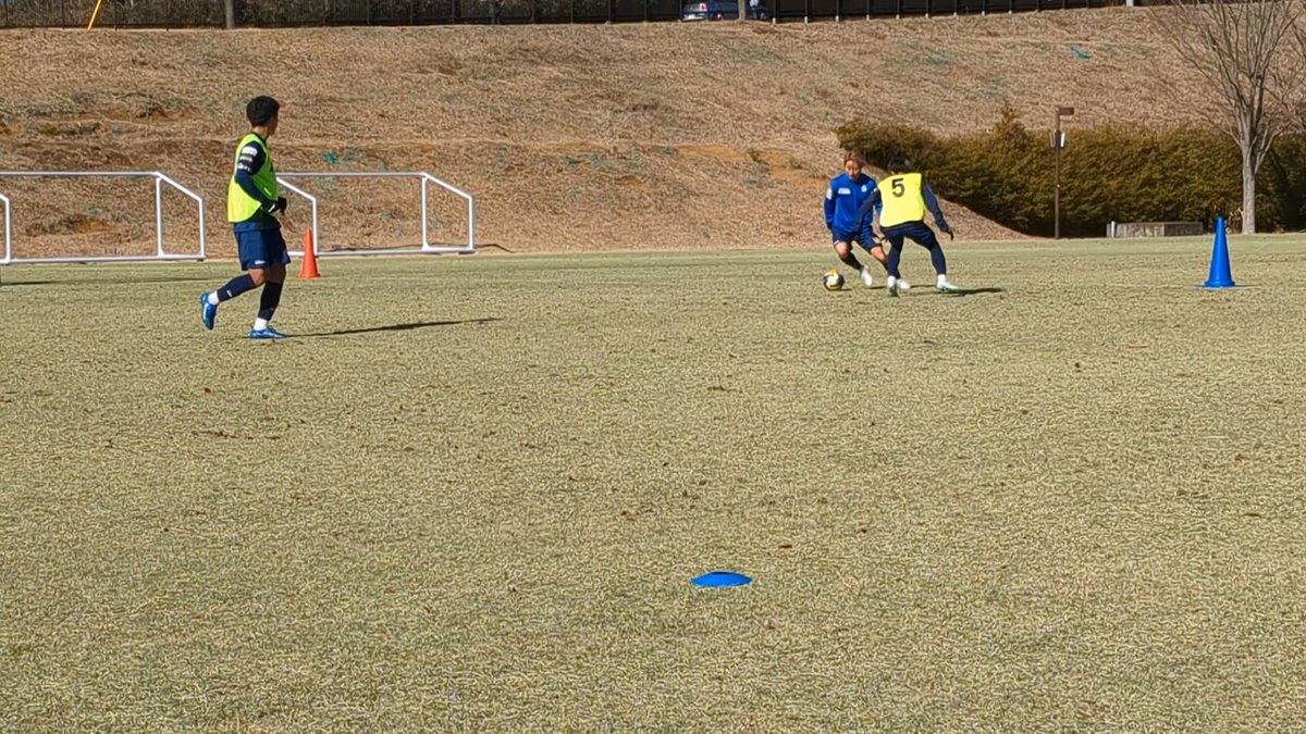 ⚽アスルクラロ沼津 ゴン中山体制2年目始動 「続・超攻守一体