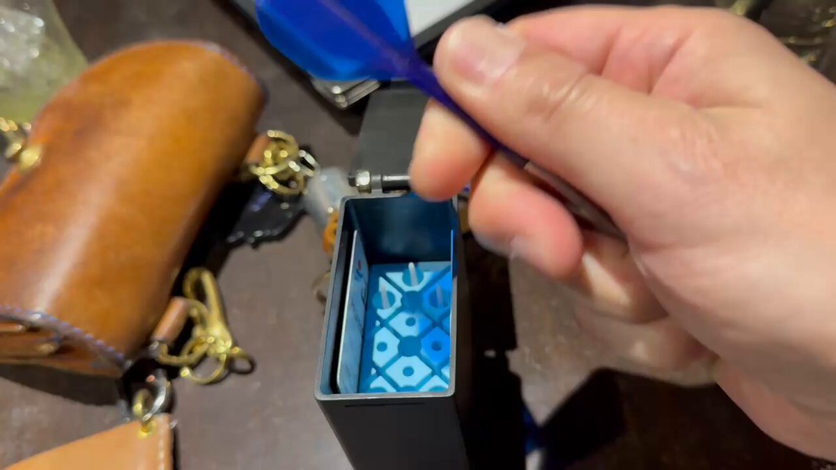 ありがとうございます🙇🙇👌 今日このケースの新色発表します😊