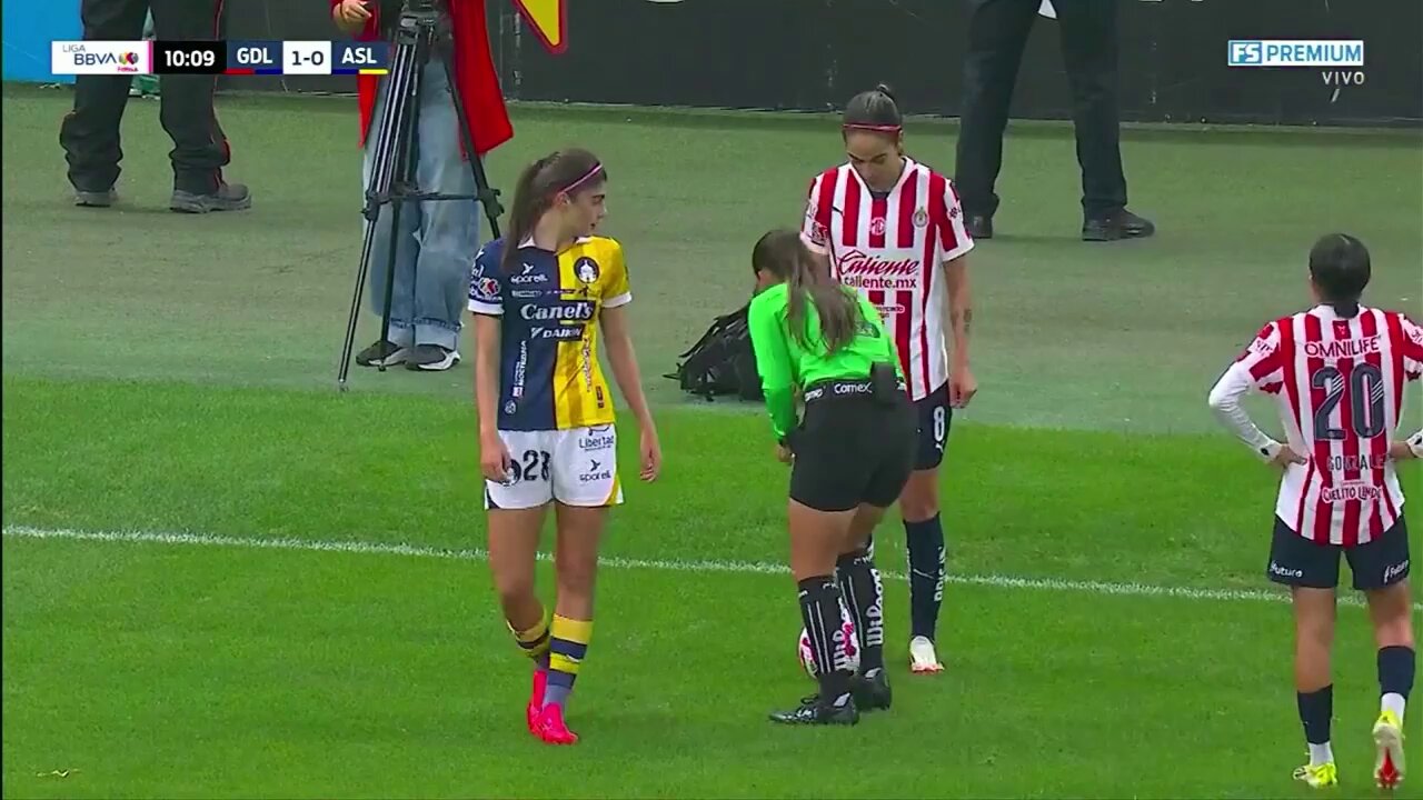 👑 ALICIA CERVANTES 👑La goleadora histórica sigue ampliando su cuota. 😎👀 Así puso el segundo. #SomosDesafiantes⚡️