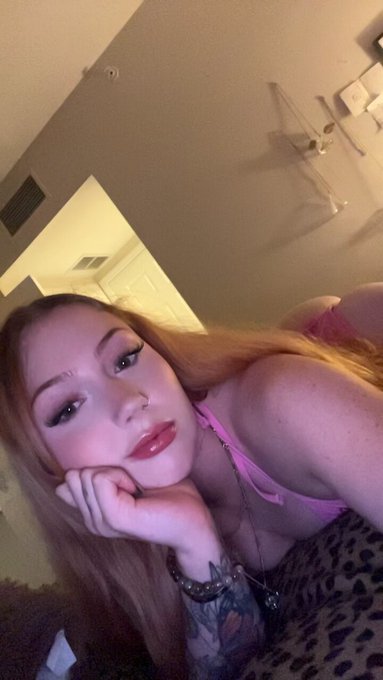 comment a “❤️” and see what happens in ur dms https://t.co/5tVKZcnJ61