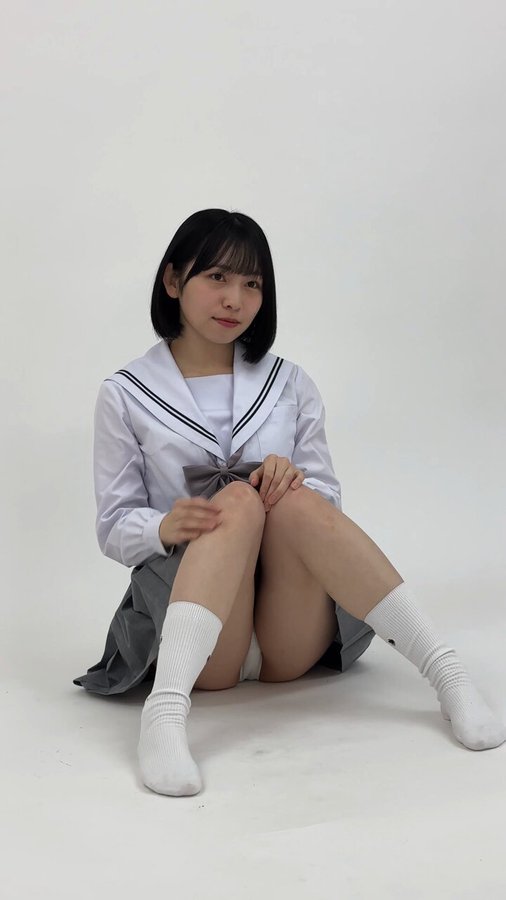 見てみて！｜早川真由（@mayu_033030）パンチラ動画まとめ