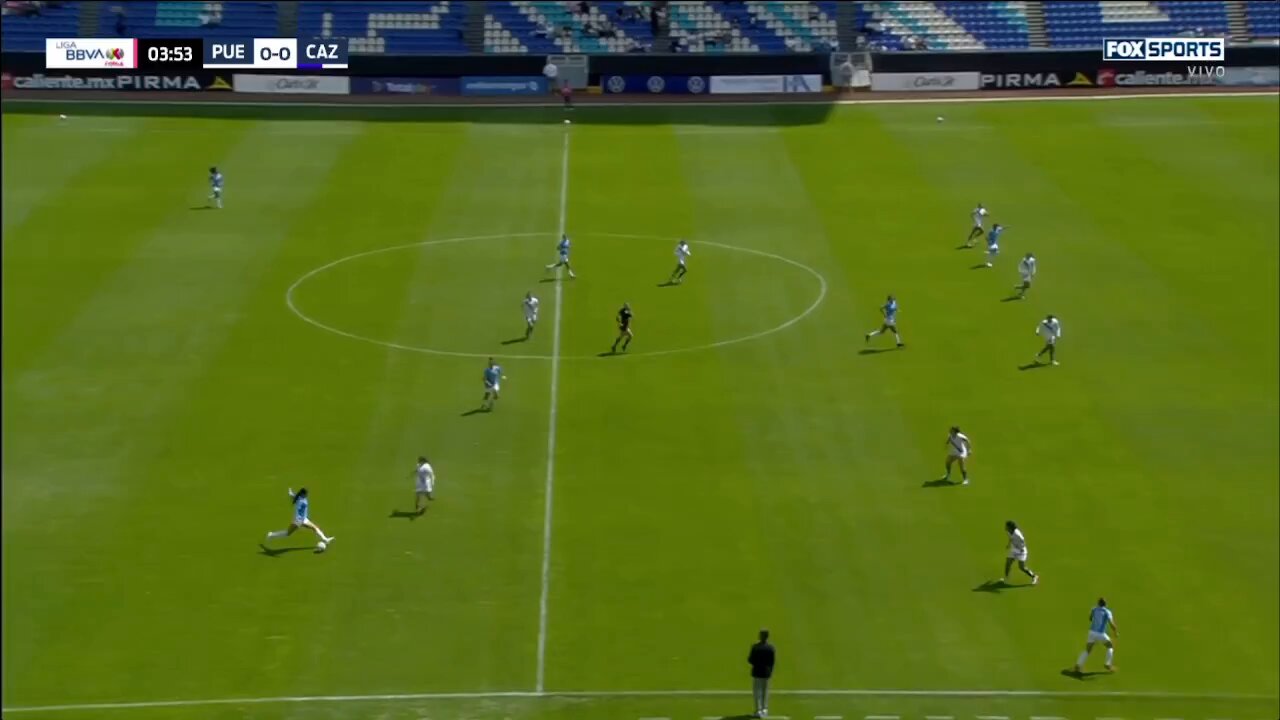 Deneisha se estrena como goleadora celeste. 🩵💫#SomosDesafiantes⚡️