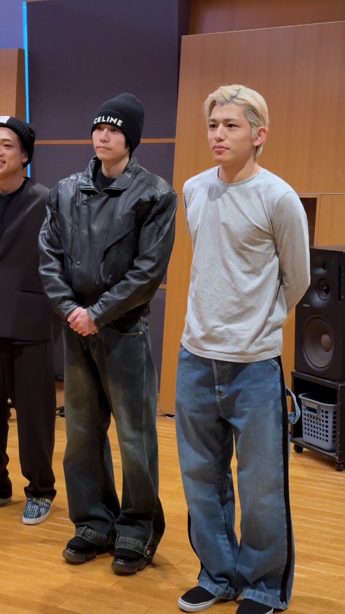 【佐藤勝利着用】キャップ doog! ※最後の1つです※ 佐藤勝利 切り抜き17ページ Sexy Zone timelesz - メルカリ