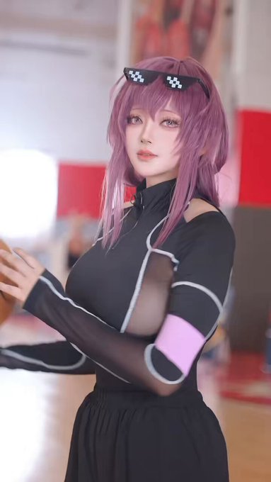 コスプレイヤーnatsumeのTwitter動画3