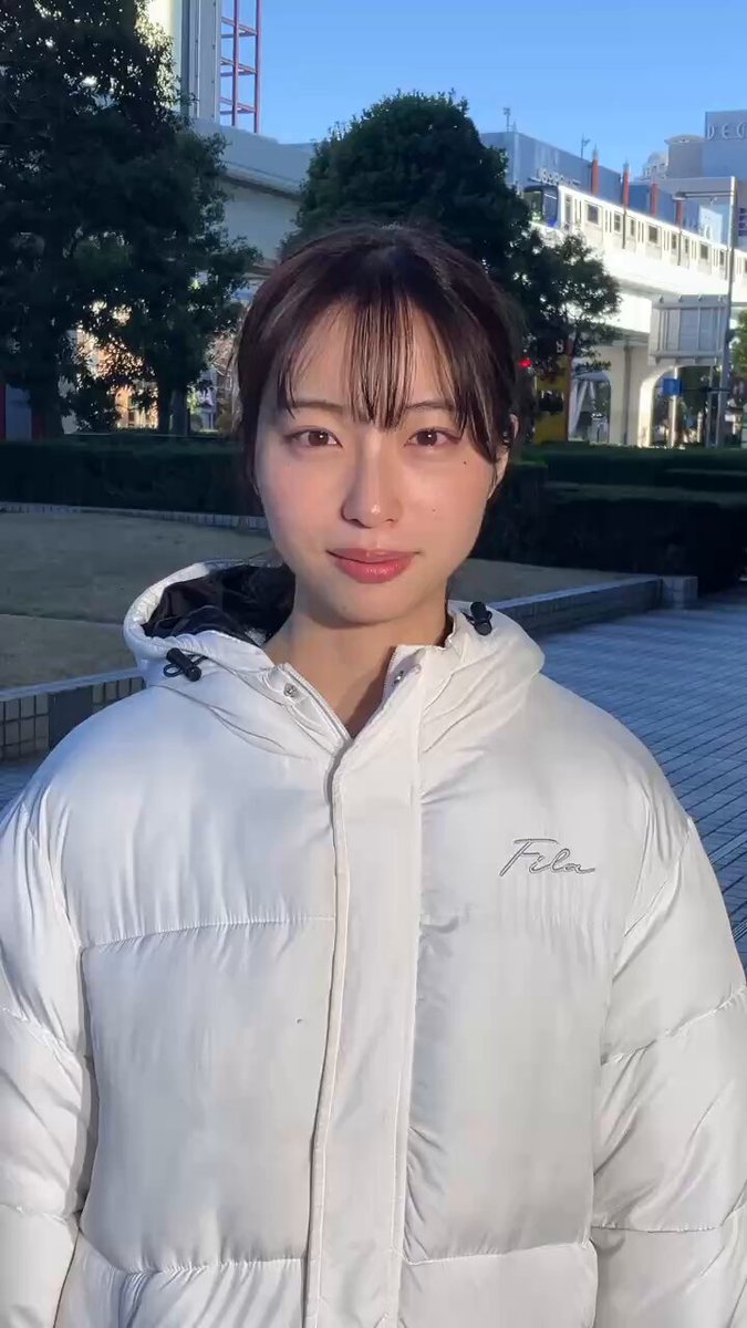 ゆかちゃんの天気予報だよ✨ 全国的に風がビュービューで風冷えの一日