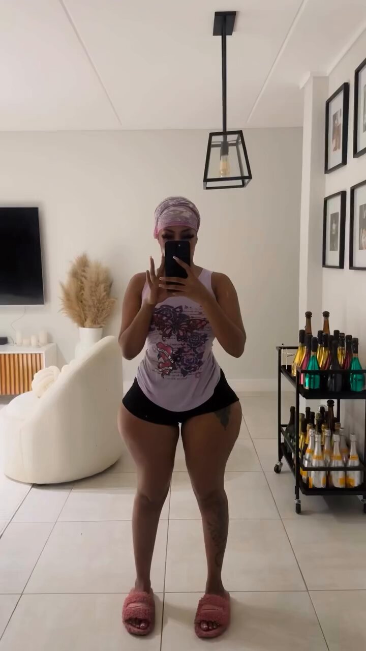 Yessmine @YessmineZA  X 