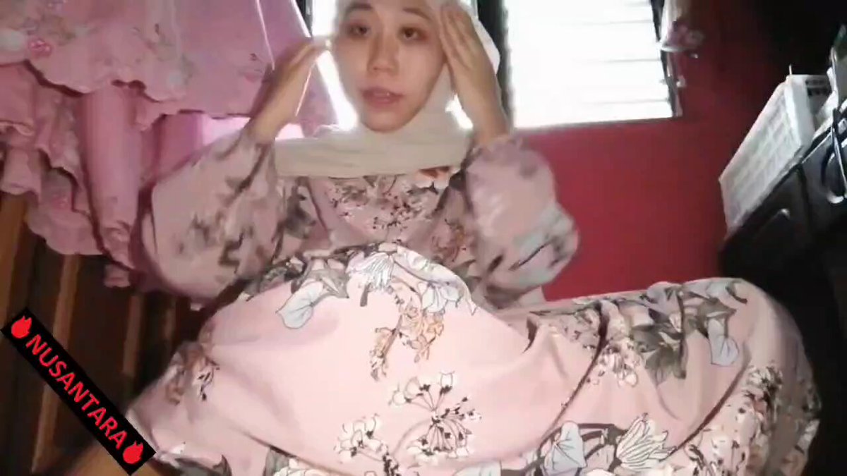 ukhti cantik hijab suka colmek part 1