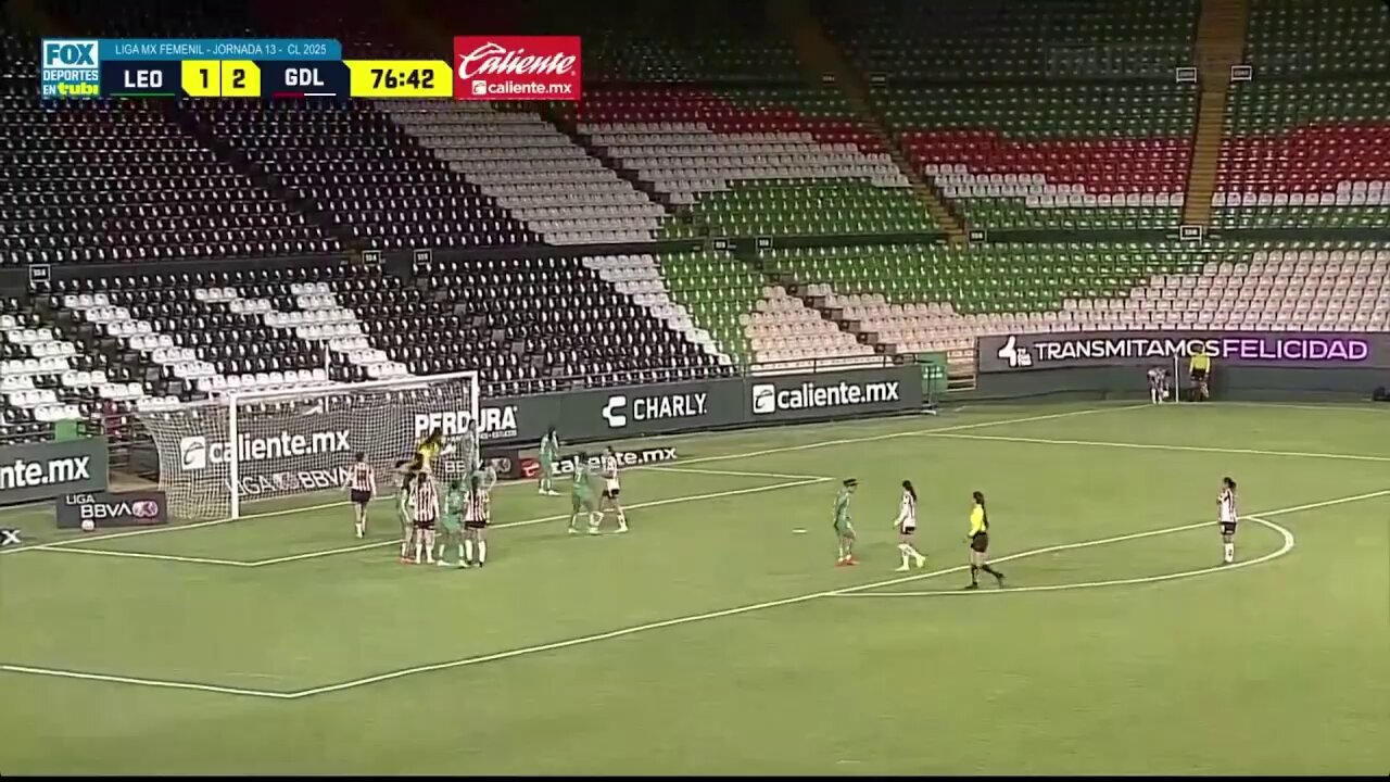 💣 ¡GOLAZOOO! Viri Salazar, desde fuera del área disparó a puerta y envío el balón a las redes. 🤯🔝#SomosDesafiantes⚡️