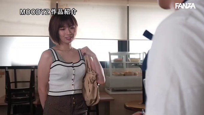 「浮気なんてするもんか…！」ボクは1mmも腰を動かしてない！なのに…小悪魔巨乳バイトちゃんの杭打ちピストンで何度も何度も中出しシテしまった… 石原希望