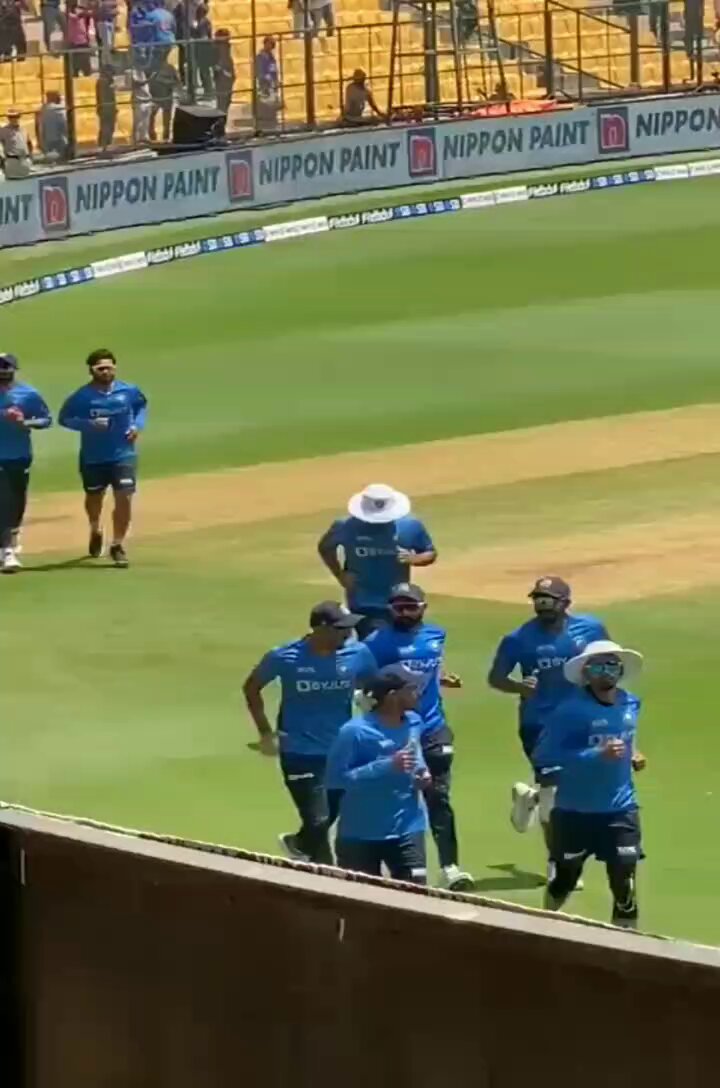 Rohit Sharma funny moments on Picture